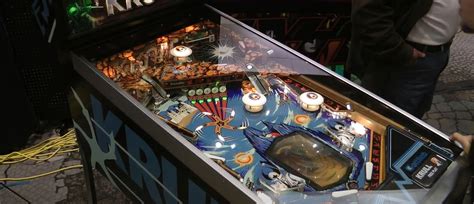 Rare Pinball Machine 的图像结果