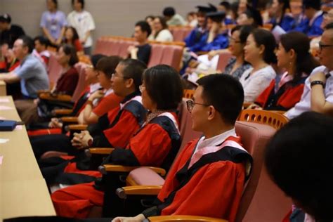 外语学院举行2020届学生毕业典礼
