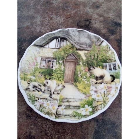 Royal Albert Cats & Cottages Richard Partis 1993 Plate - Keeping Watch(s)