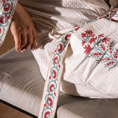 Pink Floral Parijat White Cotton Bathrobe For Women – House of Ekam