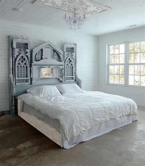 Ancient Gothic Bed