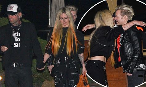 Avril Lavigne Husband Deryck Whibley