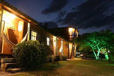 CHALÉS VALE DA LUA (Praia do Rosa, Brazil) - Lodge Reviews, Photos ...