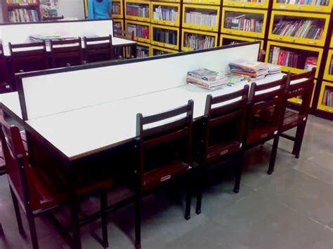 Home Library Table 的图像结果