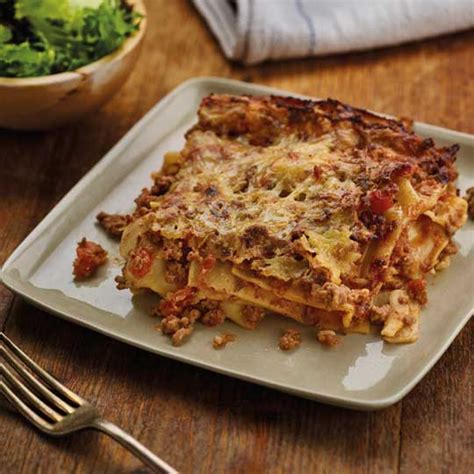 Rich Beef Lasagne Recipe   Quick and easy at countdown.co.nz