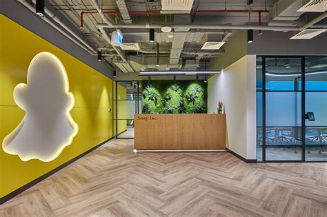 Snapchat is hiring in Toronto with a new 'default together' work from ...