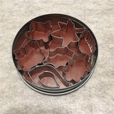 Vintage Lot of 60 Miniature Cookie Cutters Pie Cutters Aspic or Jelly ...