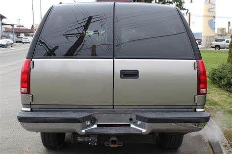 9.9 Liters of Fury: The 550-HP Lingenfelter Chevy Suburban Is the Ultimate Family Truckster