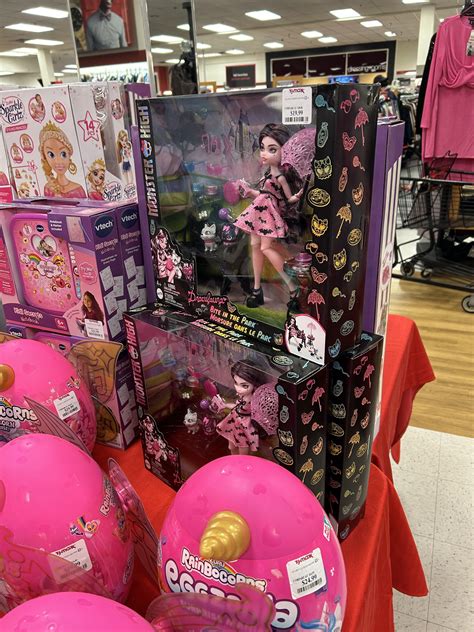my local tjmaxx absolutely stacked up with bite in the park dracs for 20 dollars : r/MonsterHigh