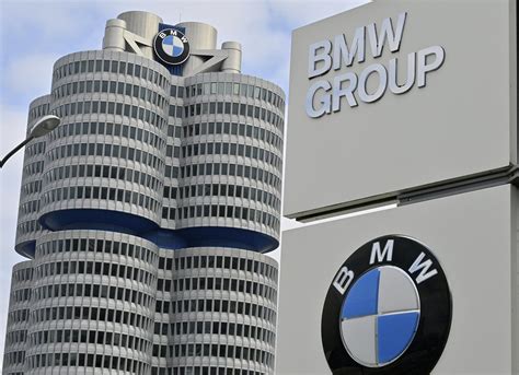 German automaker BMW ramps up electric vehicle offerings | AP News