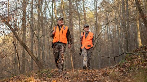 WVDNR releases 2025-2026 hunting and trapping regulations summary