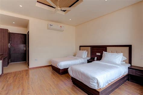HOTEL VASUNDHARA PALACE (Rishikesh) - Hotel Reviews, Photos, Rate ...