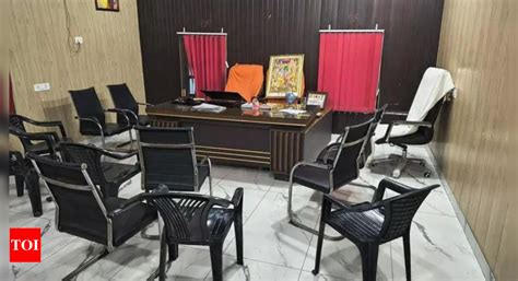 Civic body chiefs leave chairs vacant for Lord Ram | India News - Times ...