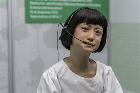 Human-Looking Robots 的图像结果