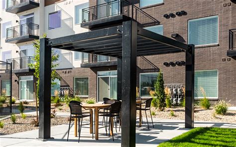 Odessa at The District Apartments - South Jordan, Utah - Paragon ...