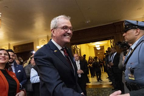 Paid family leave expands to more workers under new law • New Jersey ...