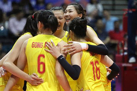 中国女排3-0横扫日本 朱婷拿下全场最高18分_中国排协官网