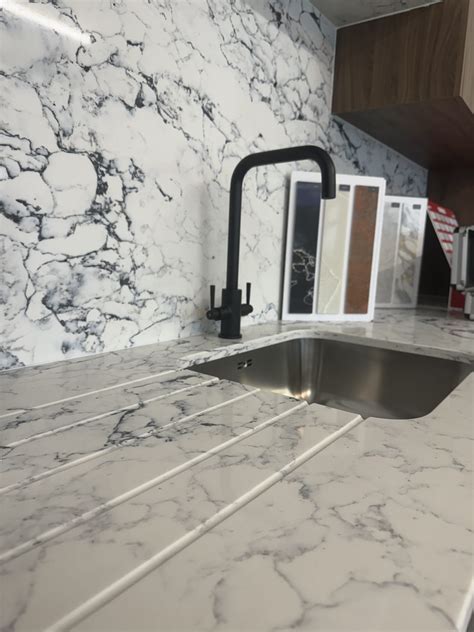 Expert Tips for Care and maintenance of Quartz Worktops | ClassyStone