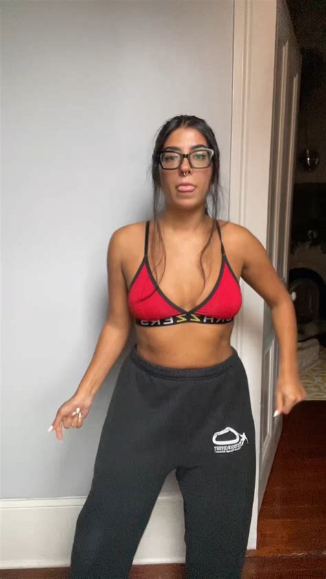 Jasmine Sherni (@jasminesherni_) : r/GRAMBADDIES