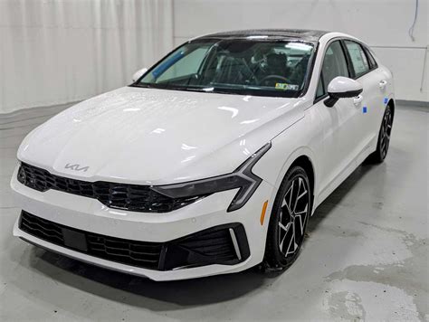 New 2025 Kia K5 EX in Snow White Pear | Greensburg, PA | #K06927