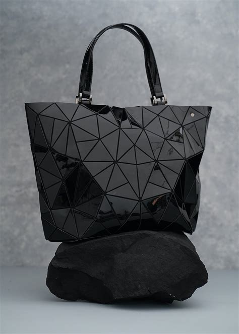 Get Specular Solid Tote Bag at ₹ 1799 | LBB Shop