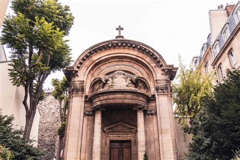 Église Saint-Éphrem-le-Syriaque: Obscure Church, Rue des Carmes | solosophie