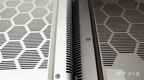 Alienware M16 Shipping Box 的图像结果