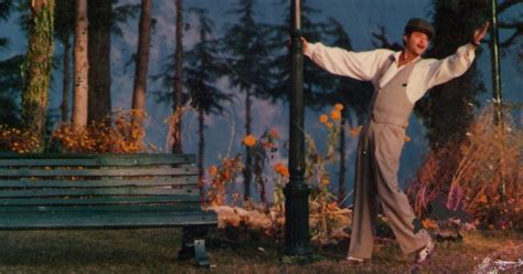 Picture the song: Similes and smiles in ‘Ek Ladki Ko Dekha’