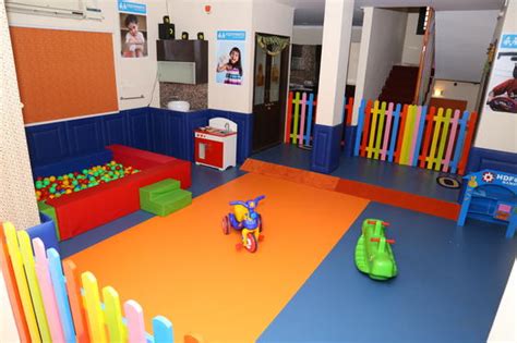 Footprints Playschool Day Care Creche In Gachibowli In Gachibowli ...