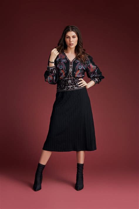 Women Branded Clothing - Buy Kurtis, Tunics, Dresses, Tops, Kaftan ...