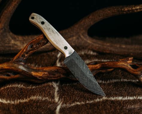 Knives – Page 22 – Half Face Blades