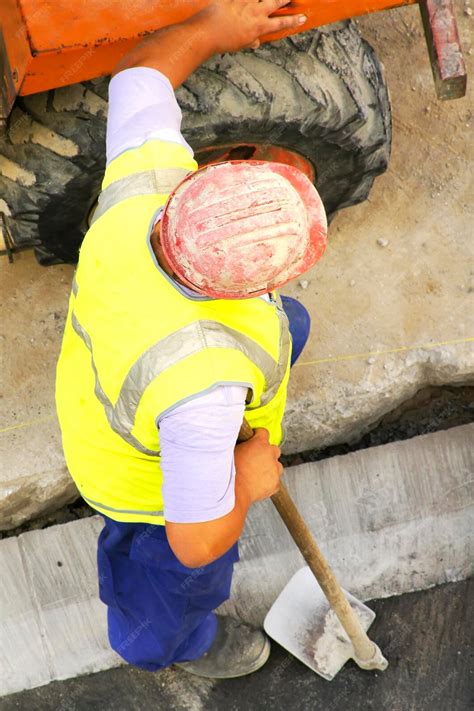 Construction Worker Using Restroom 的图像结果