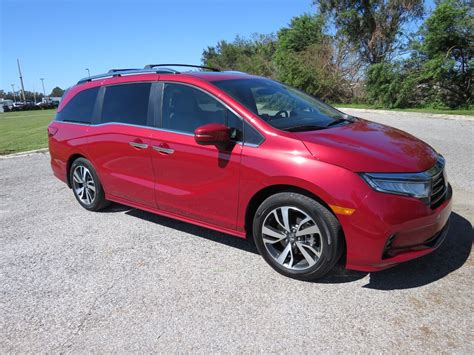 2021 Honda Odyssey TOURING 3.5L i-VTEC V6 - Carseva - Find the Perfect Car Near You
