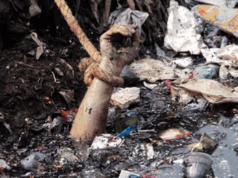 whatsapp-group-conspiracy-delhi-riots-ib-officer-body-found-758-firs-16 ...