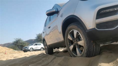 Image gallery: 2019 Mahindra Alturas G4 off-road review - Overdrive