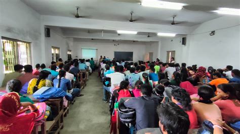 Department Overview :: Hiralal Bhakat College