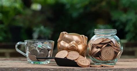 Rs 5 Lakh Investment: SIP Vs Fixed Deposit — Which One Is Better?