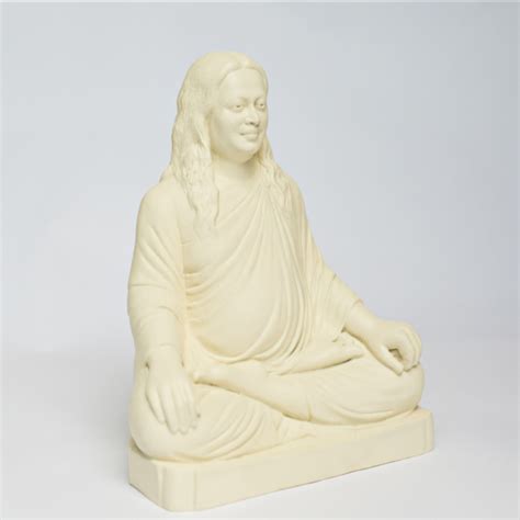 Paramhansa Yogananda's Statue – Blissful Yogi