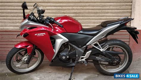 Used 2011 model Honda CBR 250R for sale in Mumbai. ID 220930 - Bikes4Sale