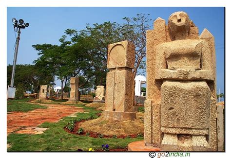 go2india.in : Sculptures at Kailasagiri park in Visakhapatnam