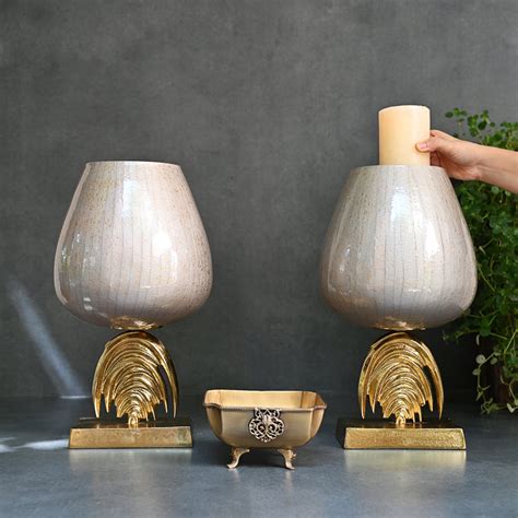 Buy Exclusive Gifts under Rs. 10000 - Mora Taara