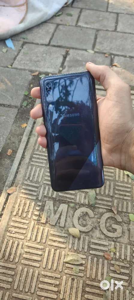 Samsung galaxy A30S display change hai 4/64 i provide id proof - Mobile ...