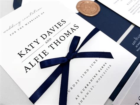 Classic Wedding Invitation - Wedding Stationery - Tinyfox