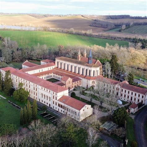 LE VILLAGE DE FRANÇOIS ABBAYE SAINTE MARIE DU DÉSERT (2026) All You ...