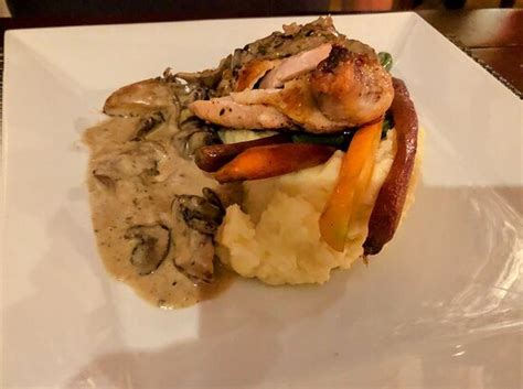 THE OAK DOOR STEAK AND SEAFOOD RESTAURANT, Pembroke - Restaurant ...