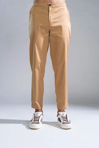 6+ Top Women's Pant Styles for 2025: A Primal Gray Guide