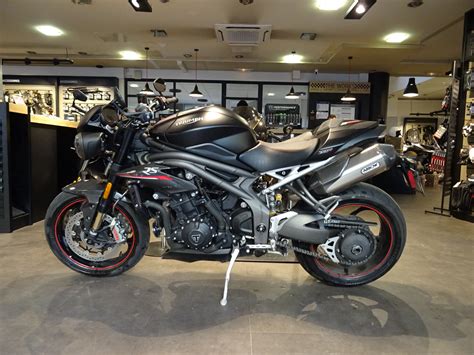 TRIUMPH 1050 SPEED TRIPLE 1050 RS
