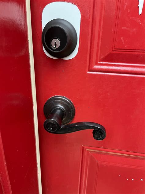 Uninstall Door Handle