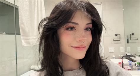 Hannah owo zodiac sign 60 photos - Youhoroscope.com