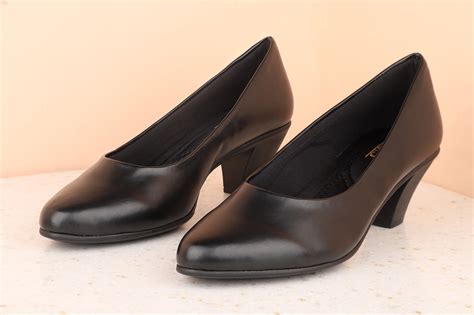 Buy Now Women Black Solid Block Pumps